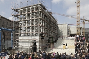  Viermal Chipperfield (v. l.): Galeriegebäude, James Simon Galerie, David Chipperfield (mit Alexander Schwarz), Neues Museum 