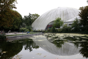  Die eigentliche, 20 m hohe Multihalle istwegen Einsturzgefahr geschlossen 