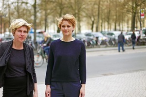  Britta Peter und Marianne Wagner im Stadtraum Münster 