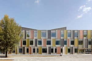  Multifunktionsfassade bei einer Schule in der Schweiz 