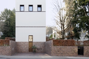  Der Fall: unsachgemäße Pflasterarbeiten bei einem Wohnhaus. Gibt es hierfür fiktiven Schadensersatz? Das hier gezeigte Wohnhaus hat mit dem Fall allerdings nichts zu tun! 