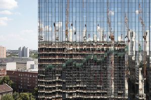  Wer neues im Neuen will, kann das fordern - unter bestimmten Voraussetzungen. Und zahlen muss er dafür auch! (im Bild die Baustelle des Axel Springer Campus, gespielt in der Fassade des Auftraggebersitzes) 