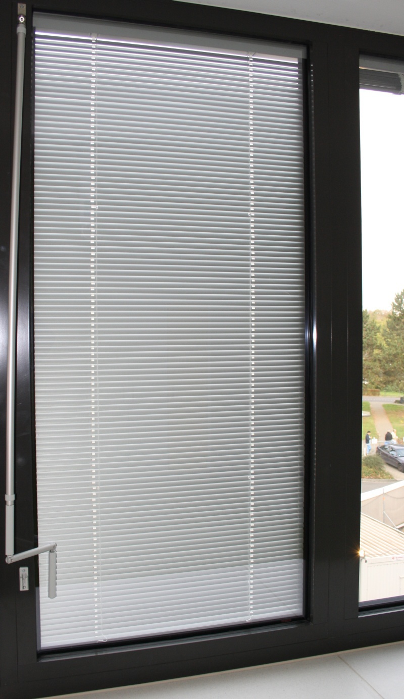 Fenster Mit Eingebauter Jalousie
