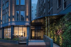  Eingangsbereich Kimpton DeWitt: Eingangsbereich des Kimpton DeWitt Hotels in Amsterdam 