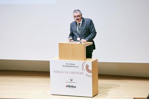  Dr. Bernd Adam, Bauhistoriker
Büro für Bauforschung, 
Garbsen 