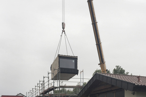  Module auf der Baustelle 