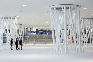  Bahnhofsmall im Hauptbahnhof Wuppertal	 