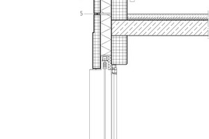  Detailschnitt Fassade, M 1:50	1	Sandwichelement, Vorsatzschale, Stb. C 30/ 37, XC1, WO, d = 120 mm	2	Sandwichelement, Wärmedämmschicht, EPS, WLG 035, d = 180 mm	3	Sandwichelement, Tragschale, Stb. C 30/ 37, XC1, WO, d = 250 mm	4	Laibungsblech umlaufend, Aluminiumblech, t = 2 mm	5	PU Fugendichtstoff mit Hinterfüllschnur	6	Fußbodenaufbau:		Kautschukbelag, R9		Zementestrich		Trennlage PE-Folie		Trittschalldämmung, EPS, 5 kN/m²		Bitumenbahn		Bodenplatte Stahlbeton		Trennlage PE-Folie		Perimeterdämmung, druckfest, 14 cm		Sauberkeitsschicht, 2 x d=50 mm 