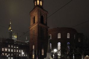  Die Paulskirche: Denkmal und – gegenüber der Neuen Altstadt – ein authentischer Ort 