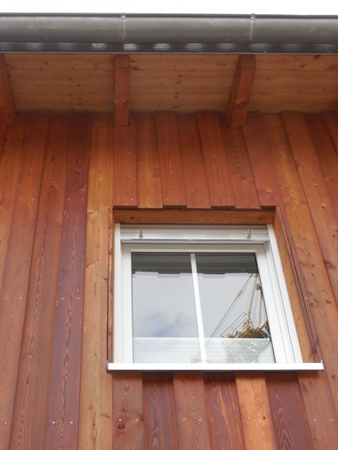 Fassade mit einer Holzschalung