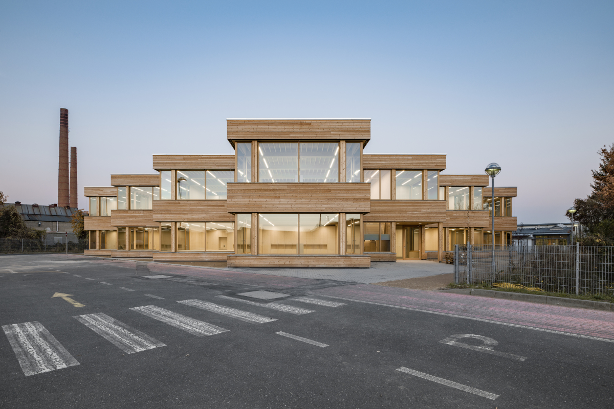 Afz Assessment Und Forderzentrum Neuwied Deutsche Bauzeitschrift