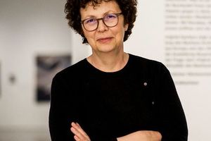  Dr. Annemarie Jaeggi, Direktorin des Bauhaus-Archiv / Museum für Gestaltung 