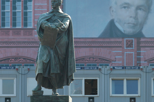  Schinkel(statue) vor Bauakademietapete 2019 