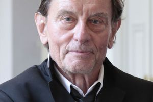  Helmut-Jahn 