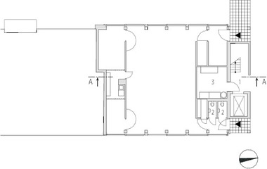  Grundriss Erdgeschoss, M 1 : 333,33<div class="legenden">	1	Treppenhaus</div><div class="legenden">	2	WC/Bad</div><div class="legenden">	3	Hausanschlussraum</div><div class="legenden">	4	Offene Wohnküche</div><div class="legenden">	5	Loggia</div> 