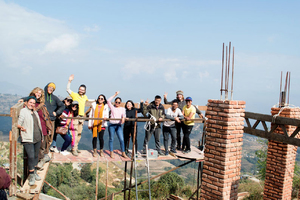  Ein Bauteam vor Ort in Nepal 