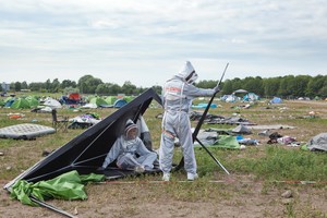  Das Projekt Re: Camp. Noch funktionierende Festivalabfälle sollen für neue Festivalbesucher in den Wiederverwendungszyklus zurückgeführt oder für Projekte im Stadtraum wiederverwertet werden 