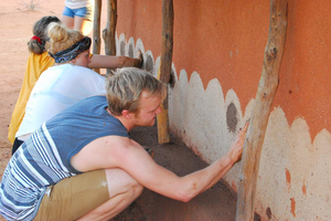  Hands on am Projekt in Botswana, ausgeführt von der Kunsthochschule in Linz/AT 