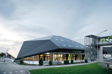  1. Preis Wettbewerb 2014: Umweltarena Spreitenbach (René Schmid Architekten) 