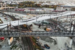  Gewinner Deutscher Ingenieurbaupreis 2020: Kienlesbergbrücke in Ulm (Ingenieurbüro: KREBS+KIEFER Ingenieure GmbH, Karlsruhe
Bauherr: Stadtwerke Verkehr GmbH, Ulm
Architektur / Objektplanung: Knight Architects, High Wycombe, Buckinghamshire/GB 