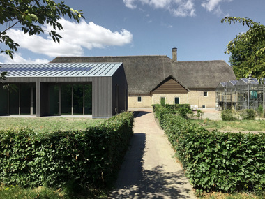 Hospiz de Liefde bei Rotterdam Gartenansicht