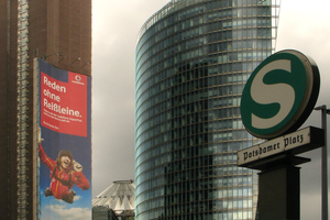  Bahntower mit Sony-Center am Potsdamer Platz 