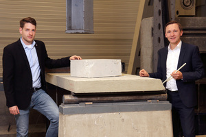  Projektleiter Stefan Carstens (li.) und Professor Dr. Matthias Pahn arbeiten an umweltfreundlicheren Betonbauteilen. 