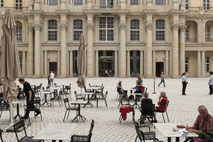  Kaffee in Berlin-Mitte?! Ab sofort auch imSchlüterhof möglich 