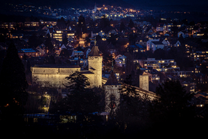  Kategorie Außenbeleuchtung/Inszenierung: 
Fassadenbeleuchtung Der Munot in Schaffhausen_
Lichtplanung: Atelier Dreher

 