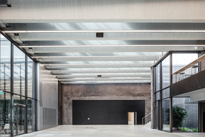  Sonderpreis Tageslicht: 
Adidas Halftime _ 
Architektur/Innenarchitektur: COBE Architekten _ 
Lichtplanung: Bartenbach GmbH

 