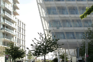  Unilever-Haus von Behnisch, jetzt innen erneuerte Bürowelt für NEW WORK SE 