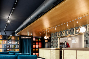  Eine 450 m² große Lounge mit Bar, ­Frühstückssalon und Abendrestaurant ­entstand, nachdem die Architekten über­flüssige ­Wände einreißen ließen 
