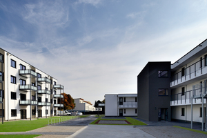  Bisher wurden von ALHO für VONOVIA an unterschiedlichsten Standorten Objekte mit insgesamt 222 Wohneinheiten realisiert. Für ein VONOVIA-Wohnprojekt in Wiesbaden wurden Gebäude in L-Form um einen ­gemeinsam genutzten Innenhof angeordnet 