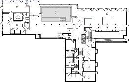  Neubau Untergeschoss, M 1 : 750	1	Empfang	2	Umkleide	3	Klimatechnik	4	Kinderbetreuung	5	Fitness	6	Liegezone	7	Pool	8	Hamam/Saunabereich	9	Liegezone Sauna 