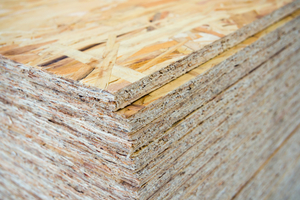  Holzwerkstoffplatten mit einer Decklage aus Gipsbauplatten ermöglichen feuerhemmende (F 30-B) Konstruktionen 