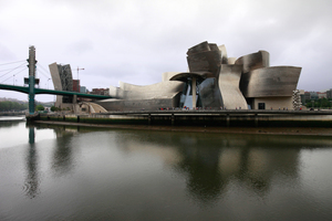  Guggenheim, Bilbao (Arch.: Frank Gehry) 