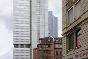  Seiner Zeit voraus: der aktuell unter Denkmalschutz gestellte Silvertower in Frankfurt a. M. 