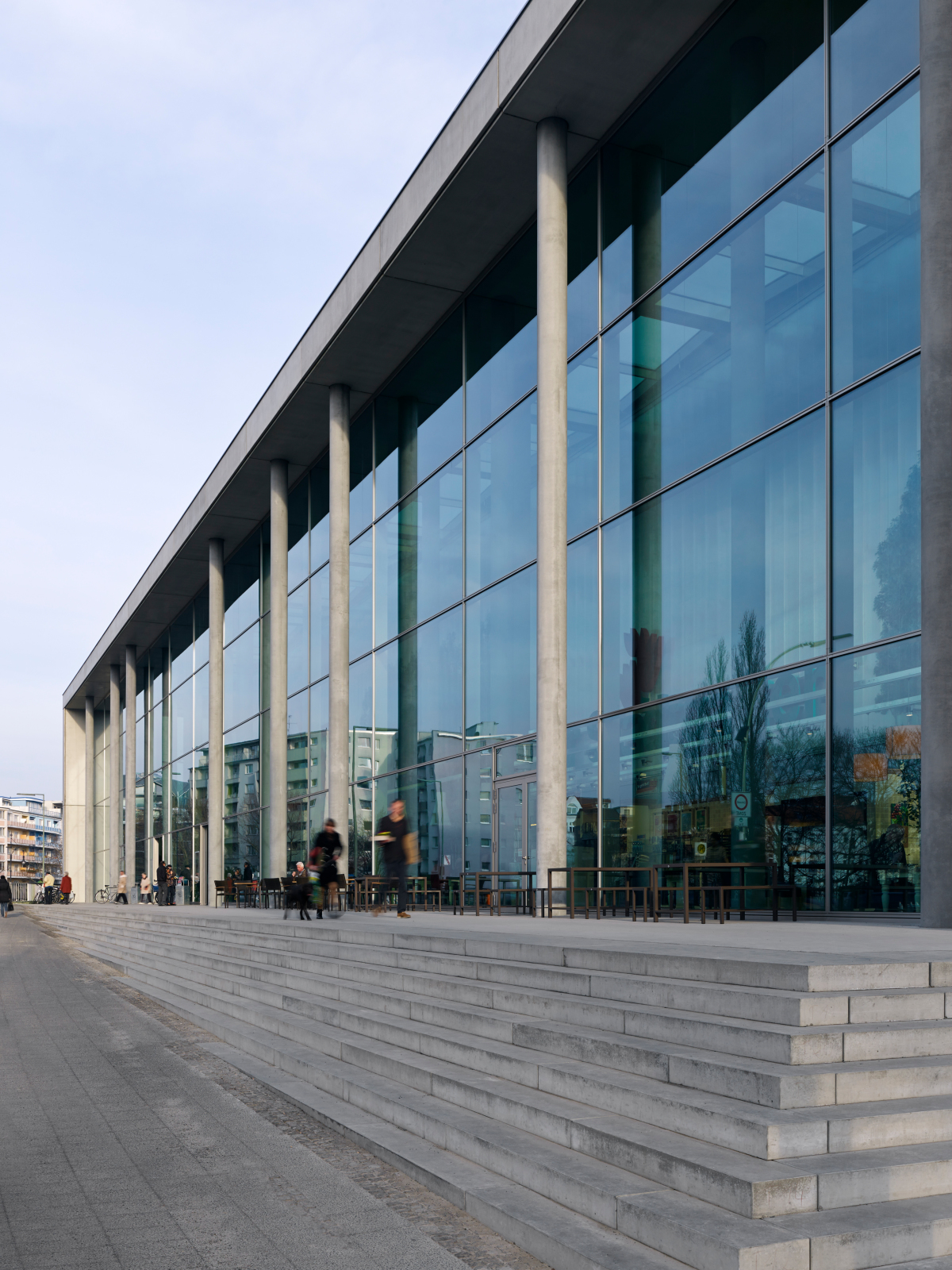 Fassade mit Silverstar Combi 70/35 von Glas Trösch