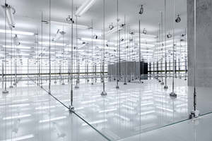  Zumtobel konstruierte für das Kunsthaus Bregenz einen LED-Sonderlichteinsatz mit tunableWhite-Technologie, um die denkmalgeschützten Haubenleuchten technologisch und energetisch auf den neuesten Stand zu bringen. Die Lichtqualität steigt – bei gewohntem Erscheinungsbild. 