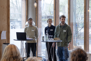  Jakob Mehrens, Paul Epple, Silva Schulz von der Alanus Hochschule sprachen in Panel I darüber, wie sie Umbauen lernen 