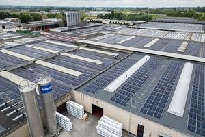  Deceuninck führt zurzeit mehrere Projekte zur Umstellung auf Strom aus erneuerbaren Energien, zur Beschleunigung der Elektrifizierung und zur Verbesserung der Energieeffizienz durch. 