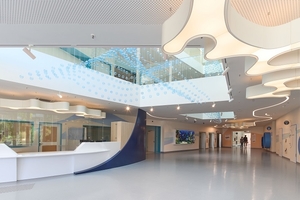  Bei den Innenräumen legten die Architekten (Hascher Jehle, Berlin) viel Wert auf die Nutzer- und Patientenfreundlichkeit. 