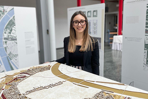  Stipendiatin Dr. Ermelinda­ Di Chiara präsentiert ihre Arbeit 