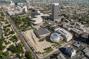  Die LACMA Gebäude am Park: die Betonamöbe ist der Peter Zumthor-Neubau 