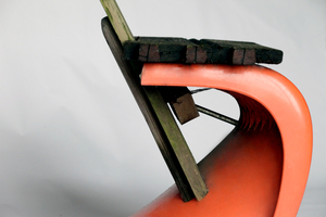  Ein Reparaturprojekt mit dem ikonischen Panton Chair 