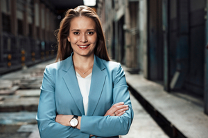  Autorin: Sarah Dungs ist Geschäftsführerin der Greyfield Group und Vorstandsvorsitzende des Verbandes für Bauen im Bestandwww.greyfieldgroup.de 