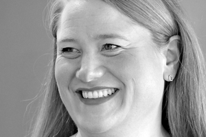  Autorin: Prof. Elisabeth Endres, Geschäftsleitung im Inge­nieurbüro Hausladen und Professorin an der TU Braunschweig, dort Leitung des Instituts für Bauklimatik und Energie der Architektur. Neben Forschungen zu CO₂-Neutralität in Errichtung und Betrieb auf Gebäude- und Quartiersebene, liegt die Betrachtung am Institut auf der Methodik der Planungsprozesse mit dem Ziel, robuste und nachhaltige Gebäude zu entwickeln. 