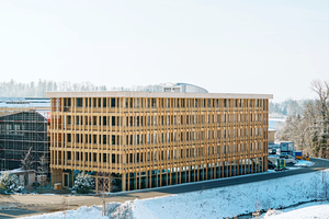  Moderne Arbeitswelt: Mit dem neuen Stammhaus will Blumer-Lehmann die über mehrere Standorte verteilten Mitarbeiterinnen und Mitarbeiter an einem Ort ­zusammenführen und eine Identifikationsadresse schaffen  