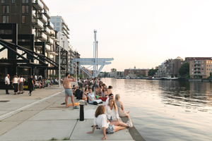  Dank Wasserlage, Gaststätten und kulturellem Angebot hat sich Oostenburg schnell zu einer beliebten Adresse in Amsterdam entwickelt 