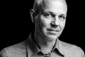 Sabine Müller ist Professorin an der  AHO – Oslo School of Architecture and Design. Andreas Quednau ist Professor für Städtebauliches Entwerfen an der Fakultät für Architektur und Landschaft der Gottfried Wilhelm Leibniz Universität Hannover. SMAQ wurde 2001 in Rotterdam gegründet und ist seit 2005 als „SMAQ Architektur und Stadt“ von Berlin aus tätig 